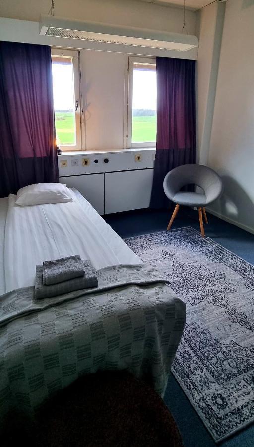 Hotell Tre Systrar Eskilstuna Buitenkant foto
